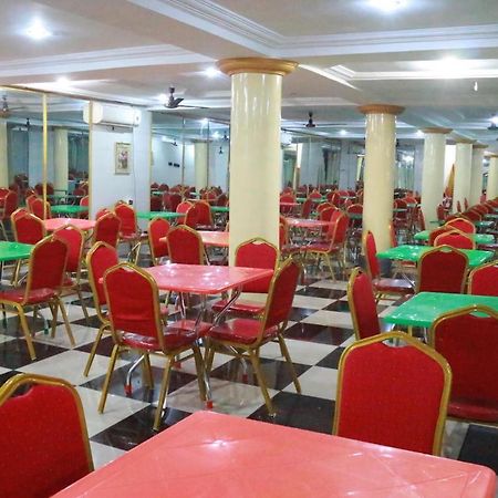 Cute Villa Hotel And Suites Уйо Экстерьер фото