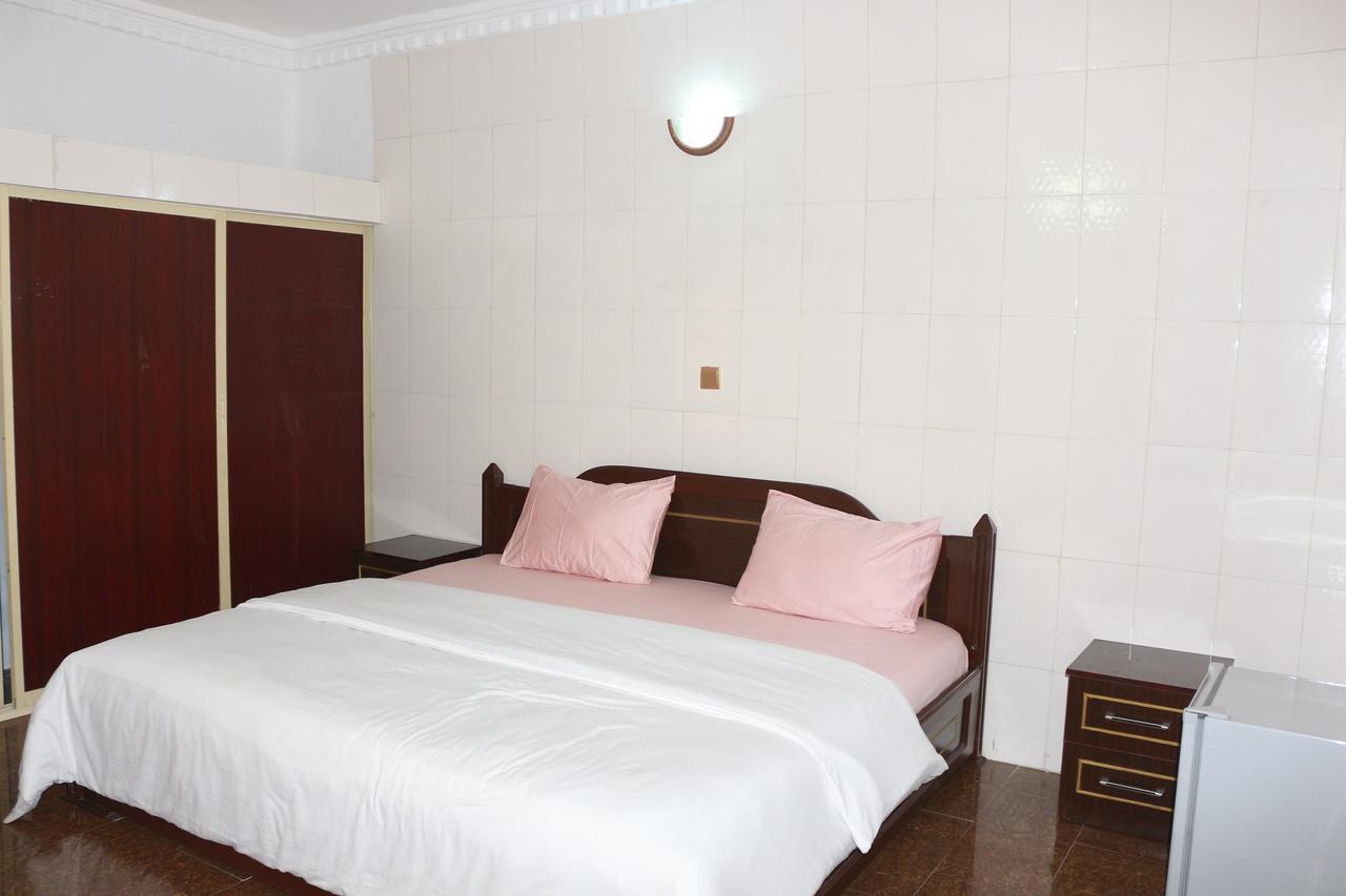 Cute Villa Hotel And Suites Уйо Экстерьер фото